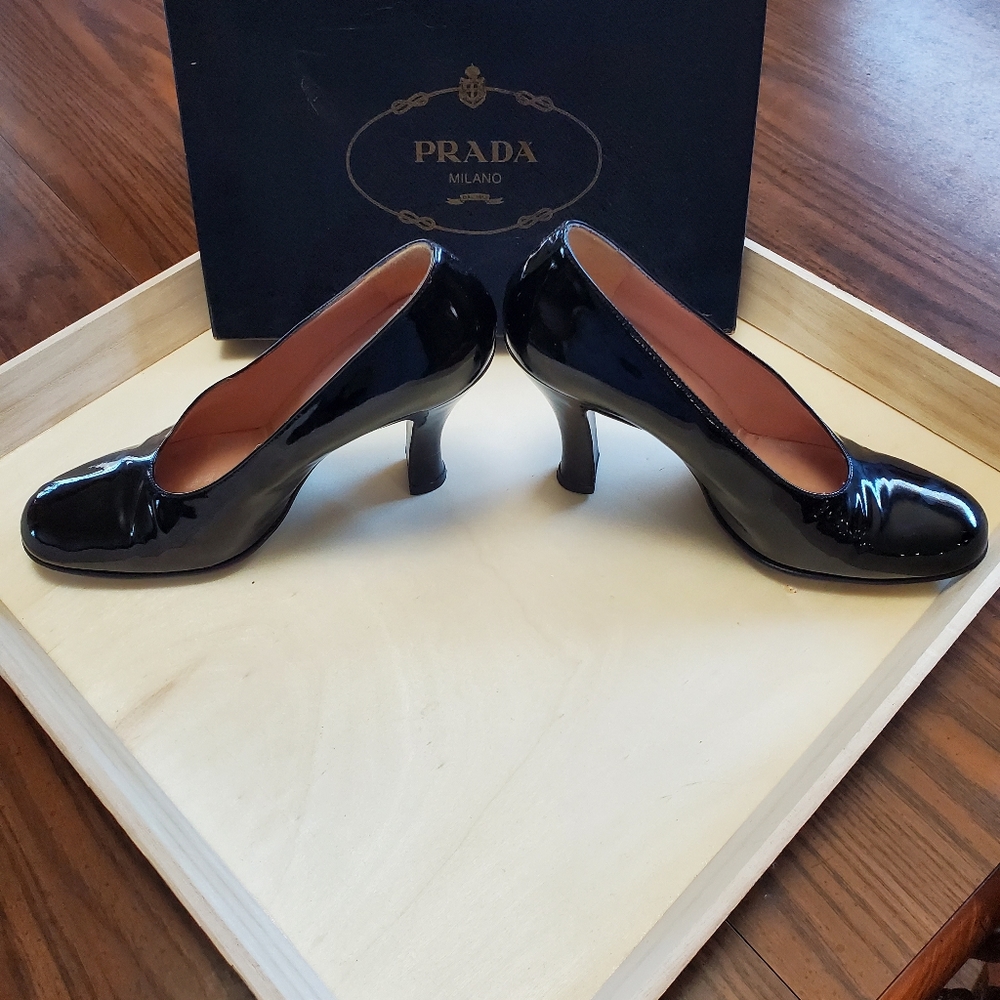 PRADA vintage patent leather heels - Picture 3 of 9